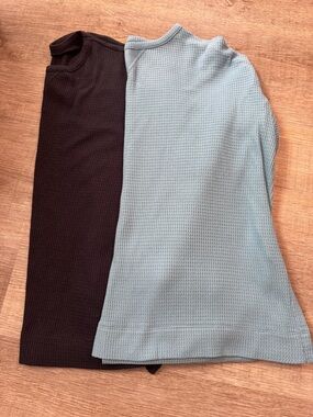 American Eagle lot of 2 Black and light blue Waffle Knit Pullover women’s SZ XL